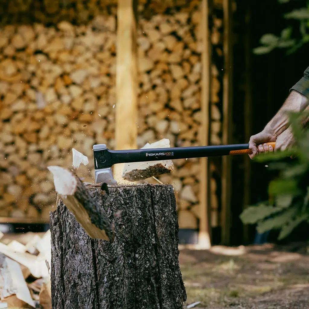 FISKARS BÜYÜK YARMA BALTASI L_X32